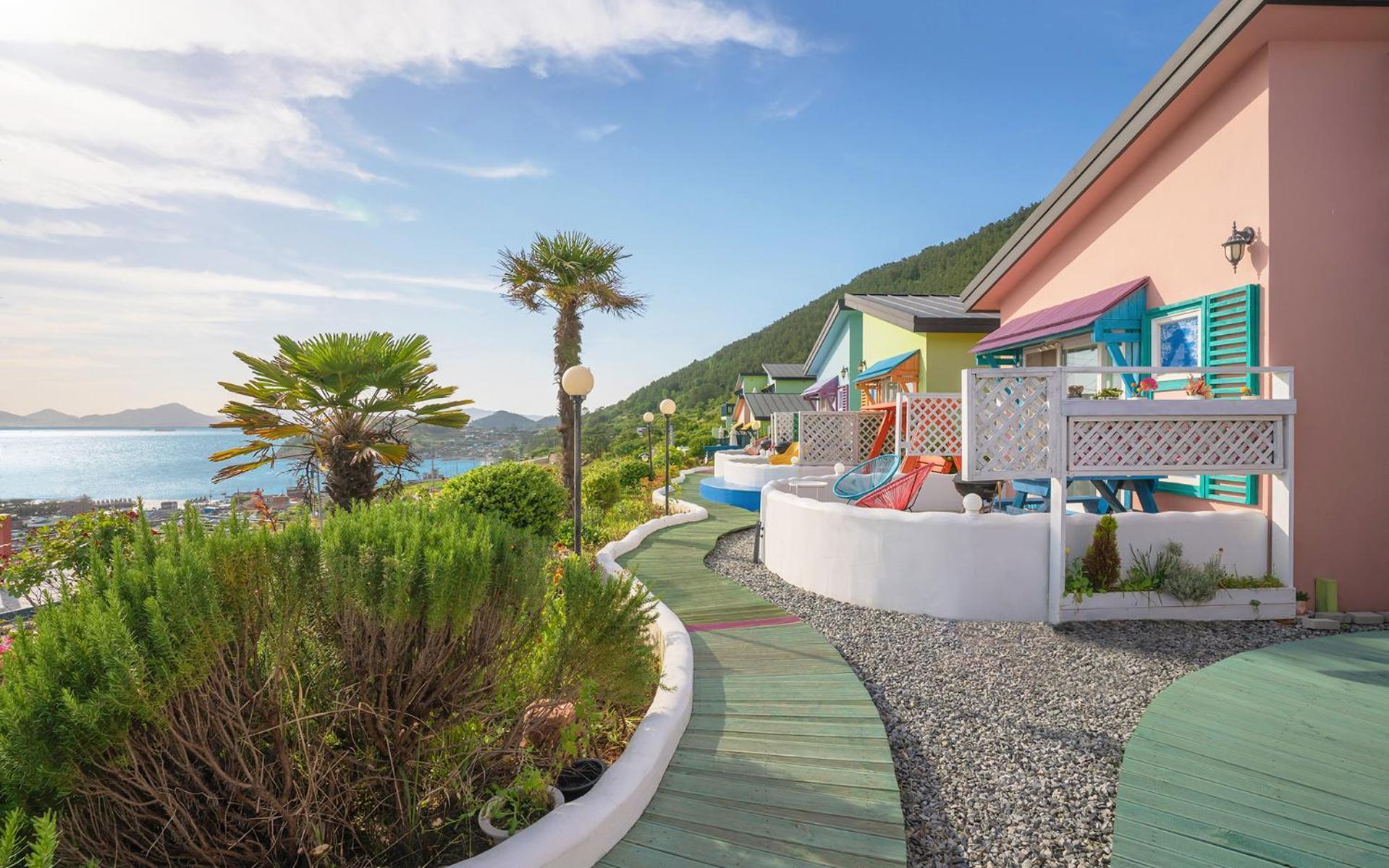 Soulmate Pension Namhae Bagian luar foto